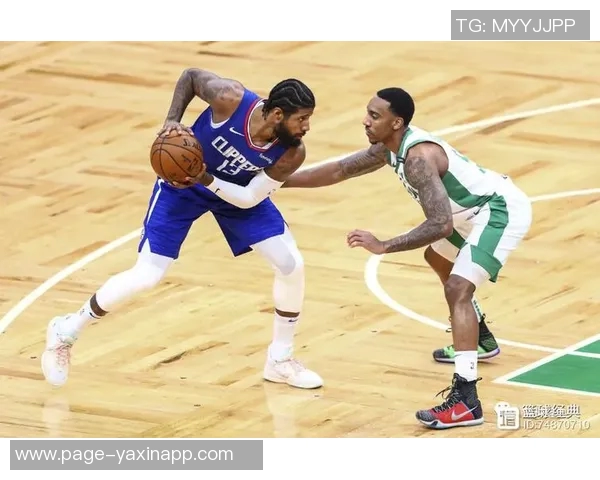 小卡与乔治本赛季全面数据对比小卡各项指标领先且出场次数更多 小卡与乔治本赛季全面数据对比小卡各项指标领先且出场次数更多